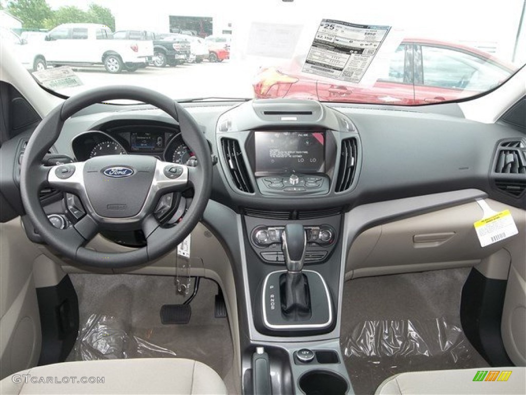 2013 Escape SE 2.0L EcoBoost - White Platinum Metallic Tri-Coat / Medium Light Stone photo #15