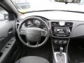 Black - 200 LX Sedan Photo No. 8