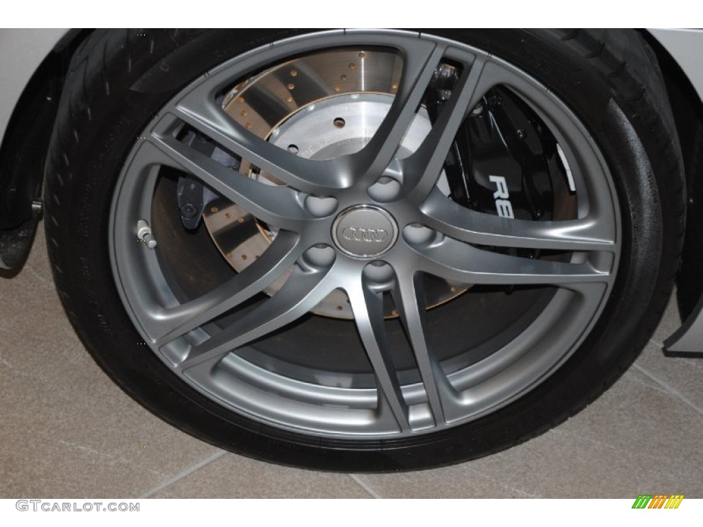 2012 Audi R8 Spyder 4.2 FSI quattro Wheel Photos