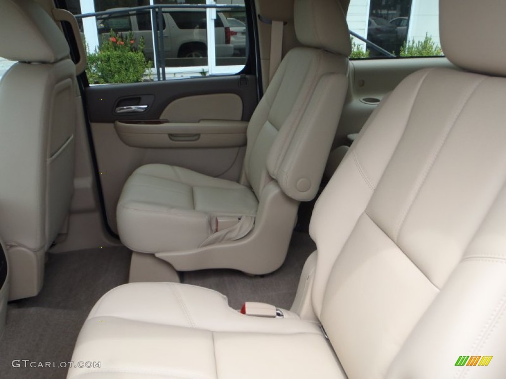 Light Cashmere/Dark Cashmere Interior 2013 Chevrolet Suburban LT Photo #81881125