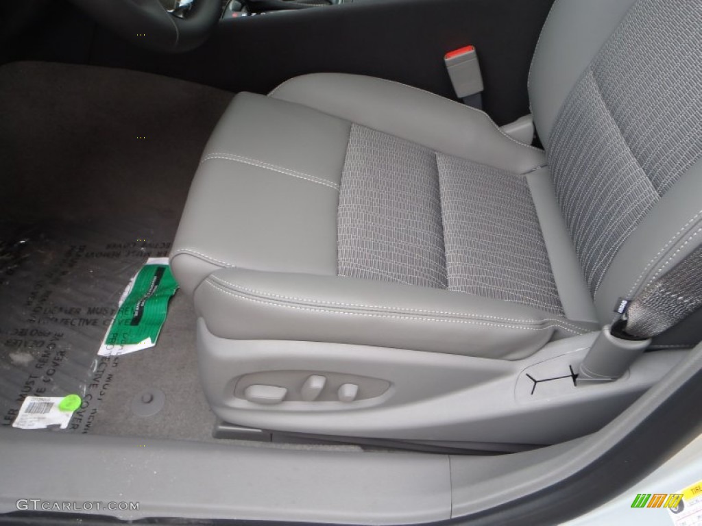2014 Impala LT - Silver Ice Metallic / Jet Black/Dark Titanium photo #12