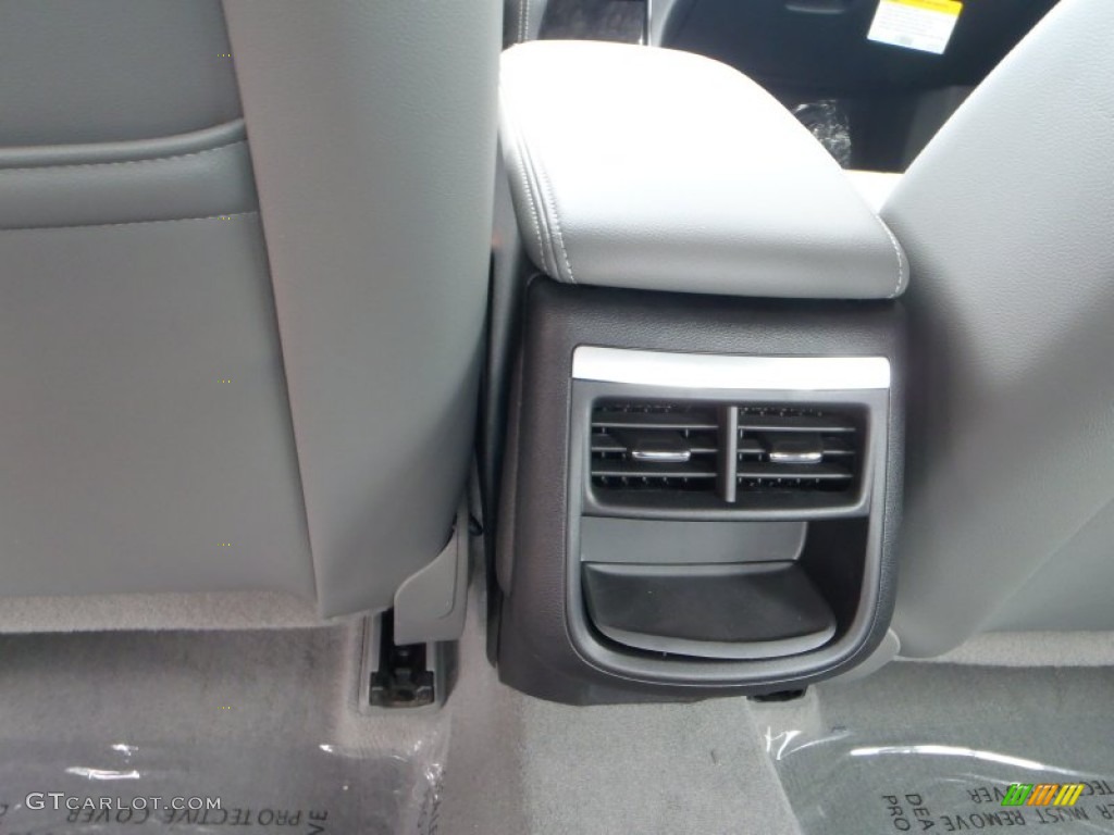 2014 Impala LT - Silver Ice Metallic / Jet Black/Dark Titanium photo #22