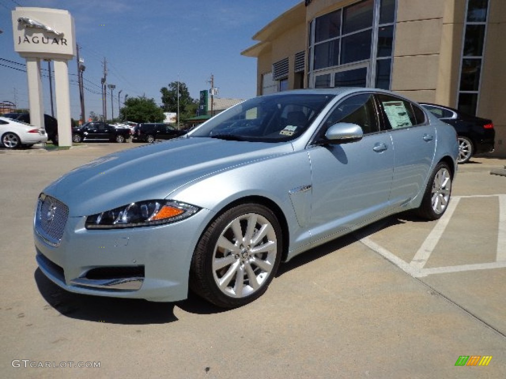 2013 XF 3.0 - Crystal Blue Metallic / Dove/Warm Charcoal photo #5