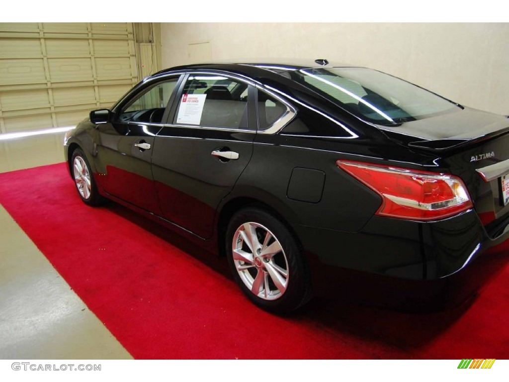 2013 Altima 2.5 SV - Super Black / Charcoal photo #4