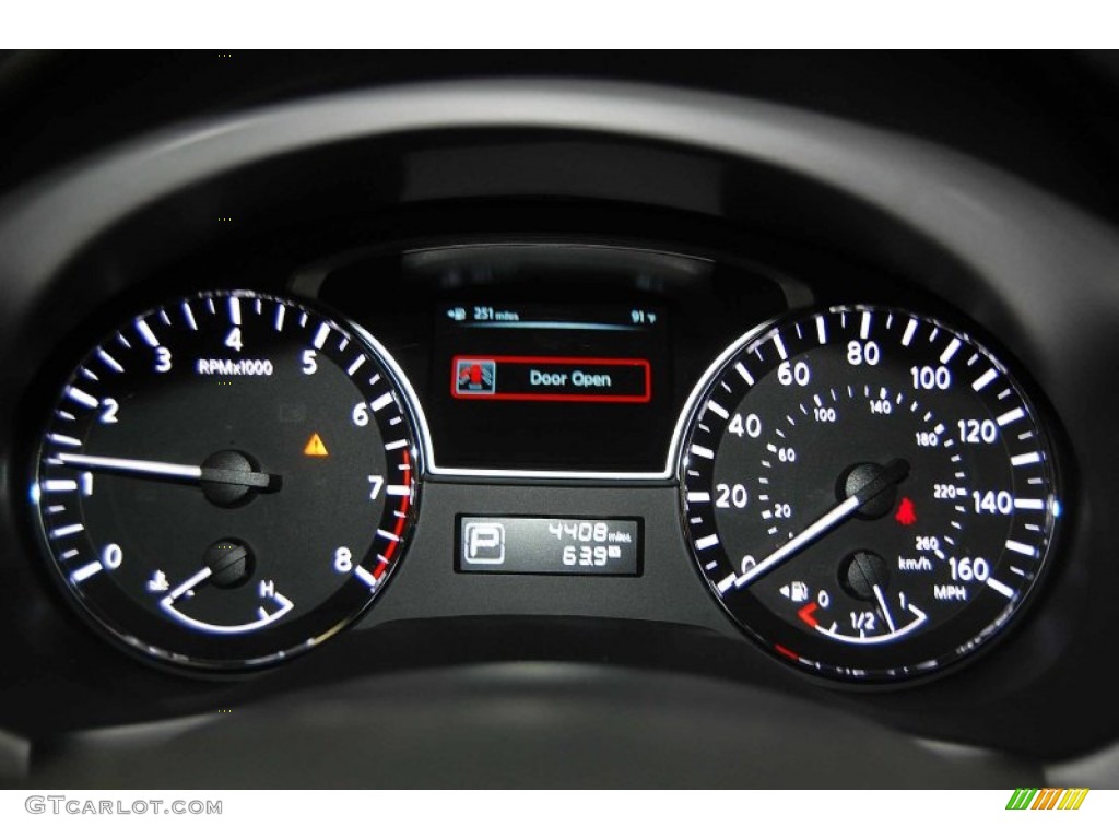 2013 Altima 2.5 SV - Super Black / Charcoal photo #24
