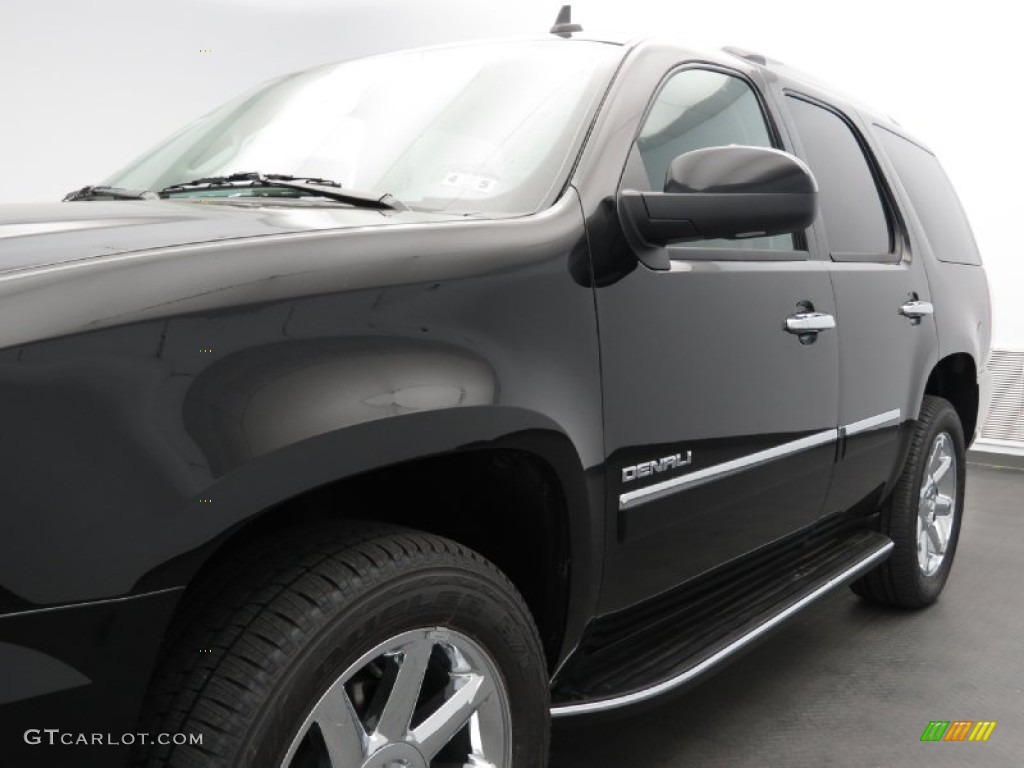 2013 Yukon Denali - Onyx Black / Ebony photo #2