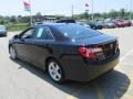 Attitude Black Metallic - Camry SE Photo No. 7