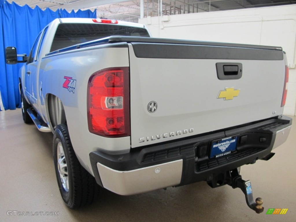 2011 Silverado 2500HD LT Extended Cab 4x4 - Sheer Silver Metallic / Ebony photo #5