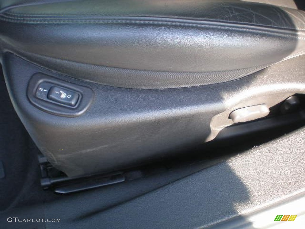 2009 Aura XR V6 - Silver Moss / Black photo #14
