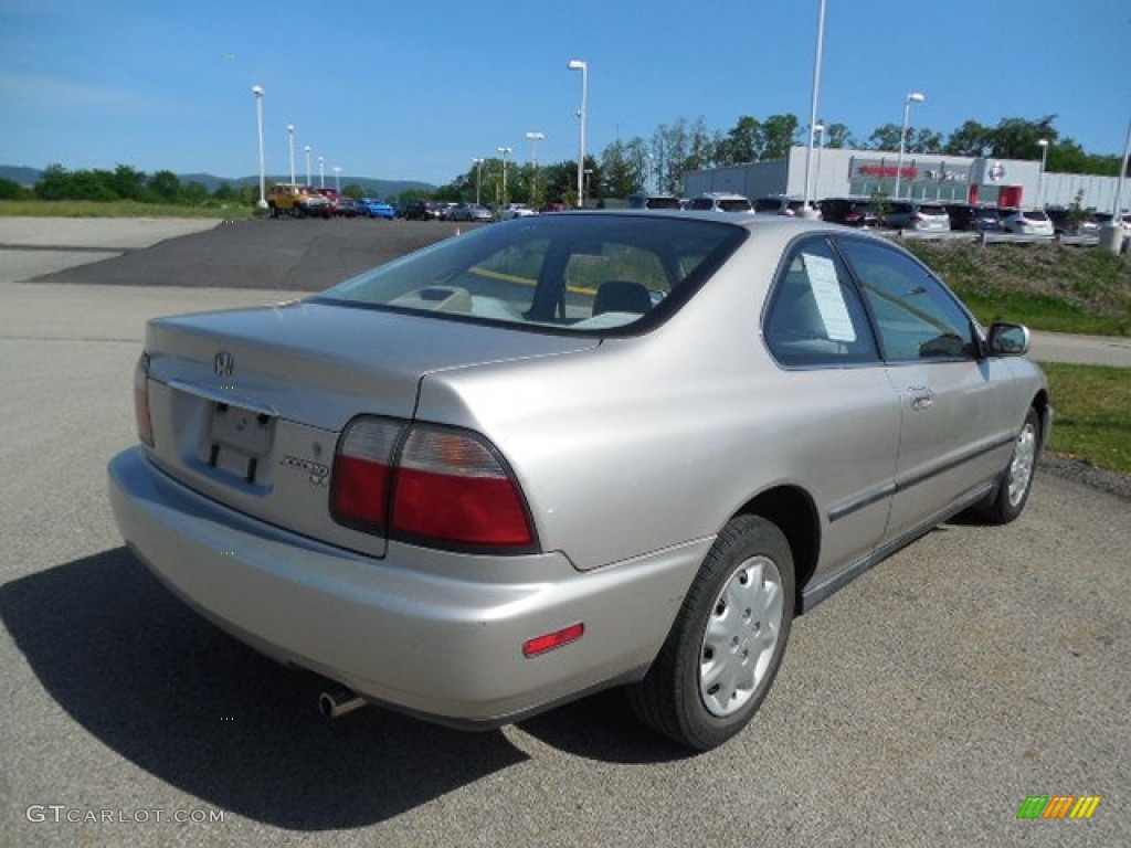 1997 Accord LX Coupe - Heather Mist Metallic / Ivory photo #16