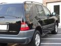 Black - ML 320 4Matic Photo No. 17