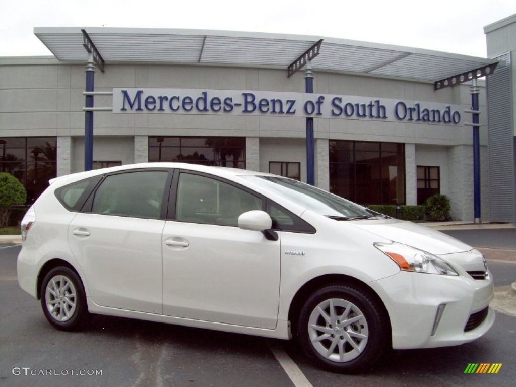 Blizzard White Pearl Toyota Prius v