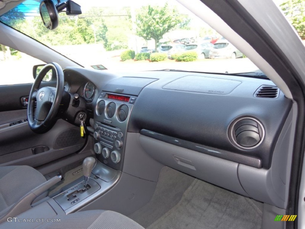 2004 Mazda MAZDA6 s Sport Wagon Gray Dashboard Photo #81900880