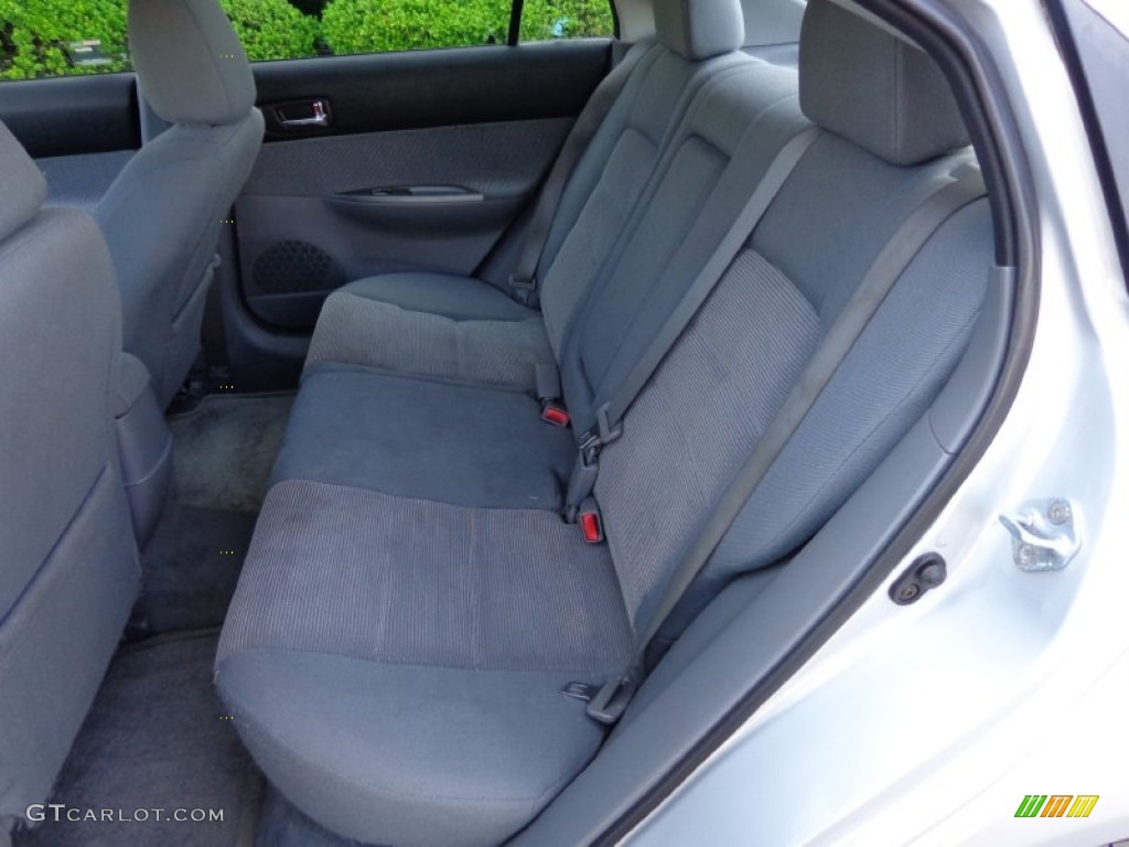 2004 Mazda MAZDA6 s Sport Wagon Rear Seat Photo #81901040