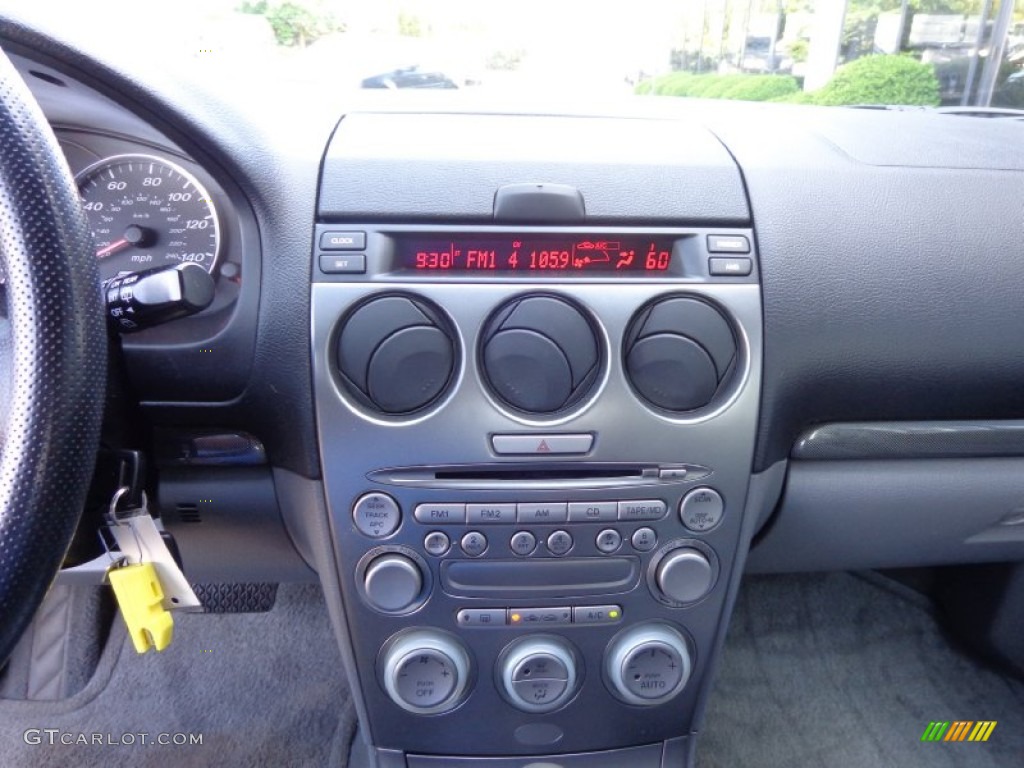 2004 Mazda MAZDA6 s Sport Wagon Controls Photo #81901285