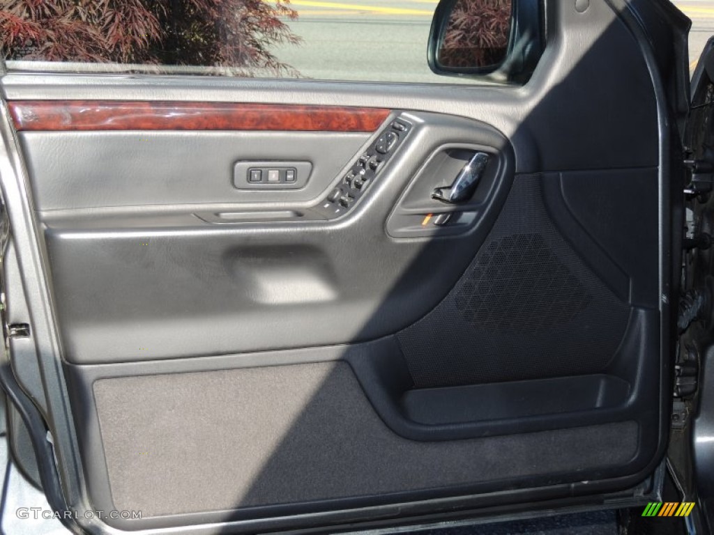 2004 Grand Cherokee Limited 4x4 - Graphite Metallic / Dark Slate Gray photo #15