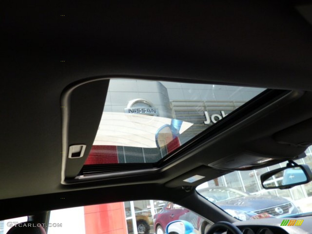 2010 Challenger SRT8 - B5 Blue Pearlcoat / Dark Slate Gray photo #6