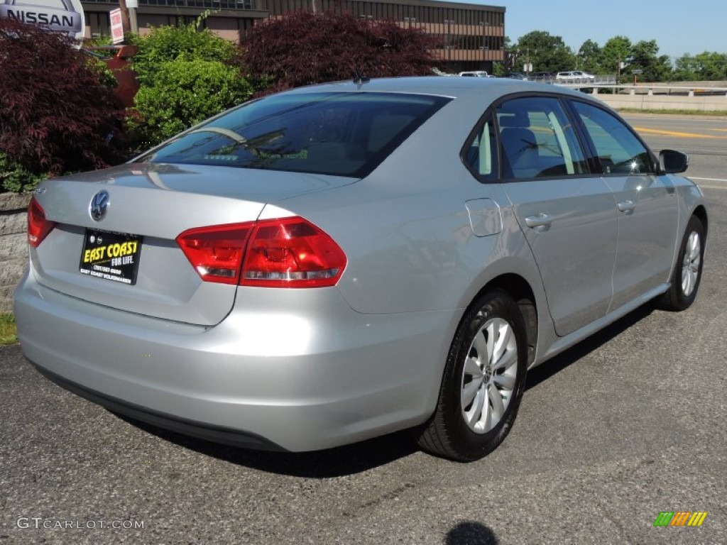 2013 Passat 2.5L S - Reflex Silver Metallic / Titan Black photo #4