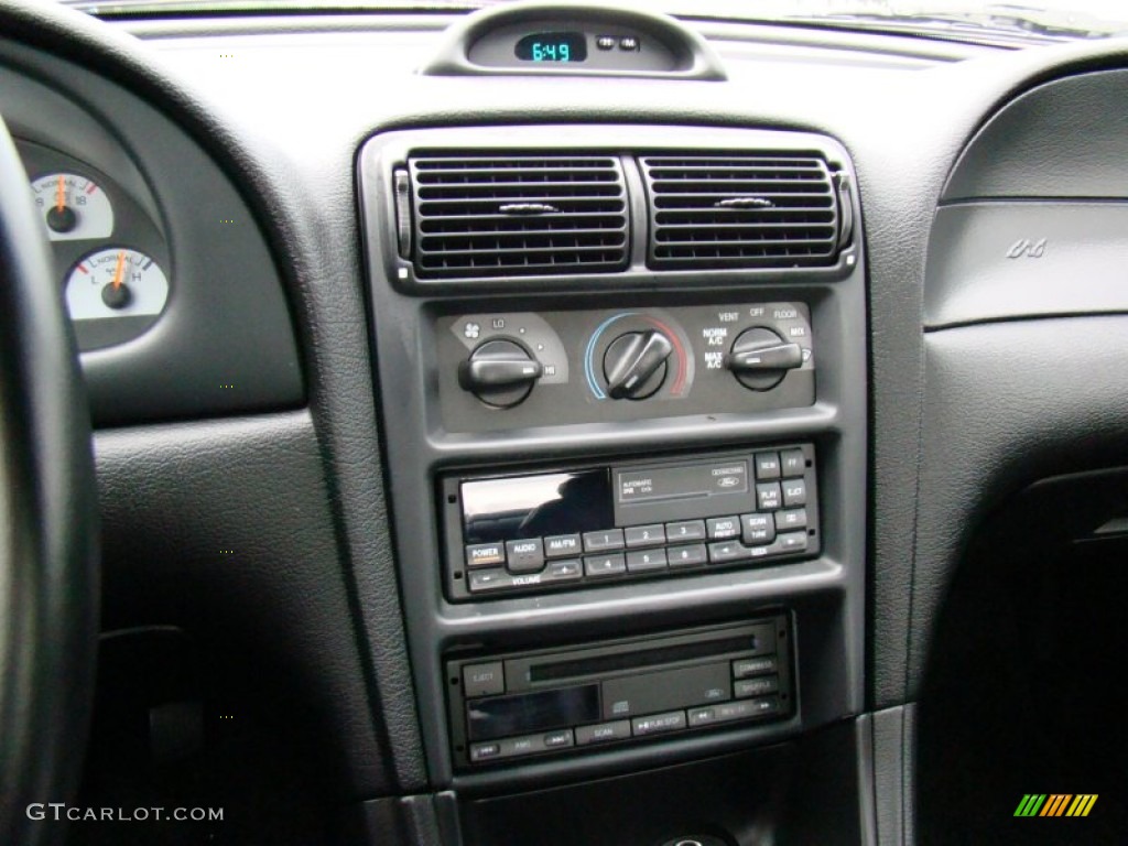 1994 Ford Mustang Cobra Coupe Controls Photos