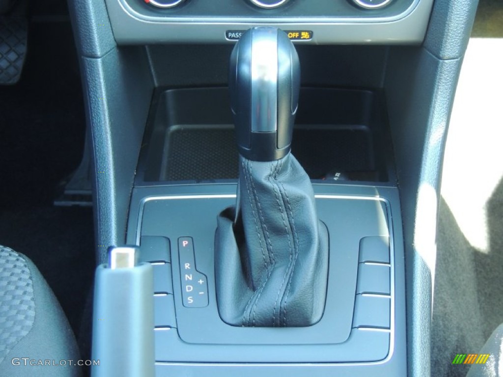 2013 Volkswagen Passat 2.5L S Transmission Photos
