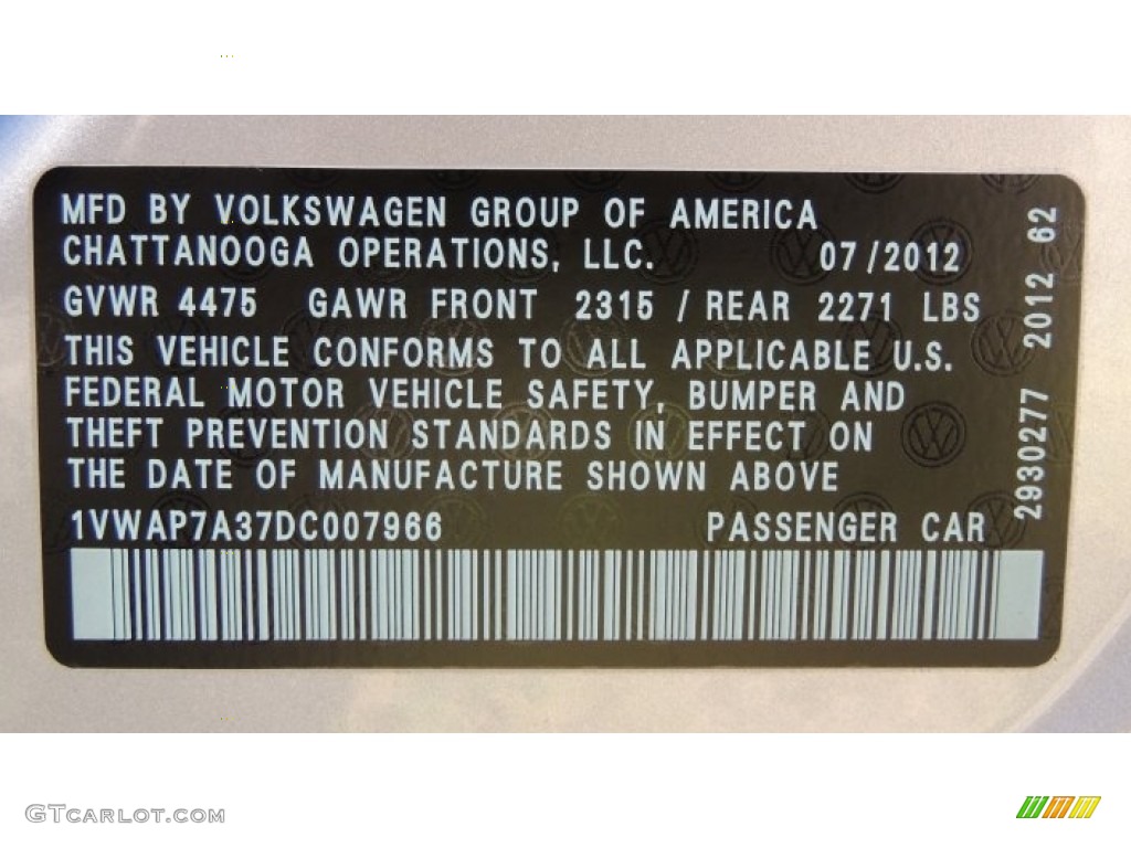 2013 Passat 2.5L S - Reflex Silver Metallic / Titan Black photo #17