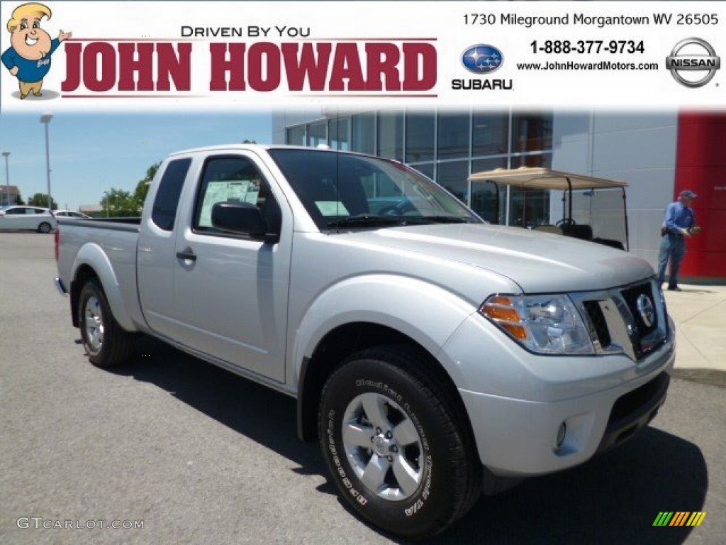 2013 Frontier SV V6 King Cab 4x4 - Brilliant Silver / Graphite Steel photo #1