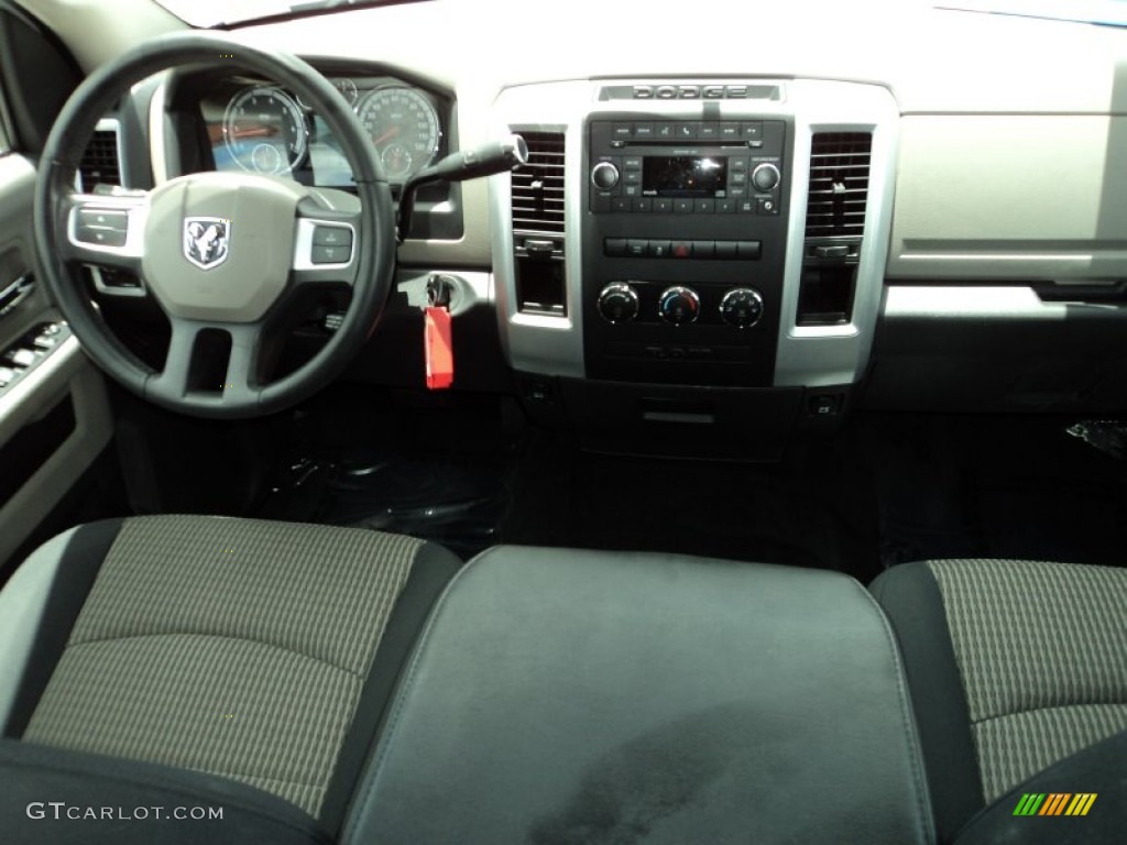 2011 Ram 1500 Big Horn Crew Cab - Bright White / Dark Slate Gray/Medium Graystone photo #24