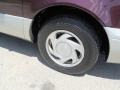 2000 Toyota Sienna LE Wheel and Tire Photo