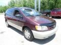 Front 3/4 View of 2000 Sienna LE