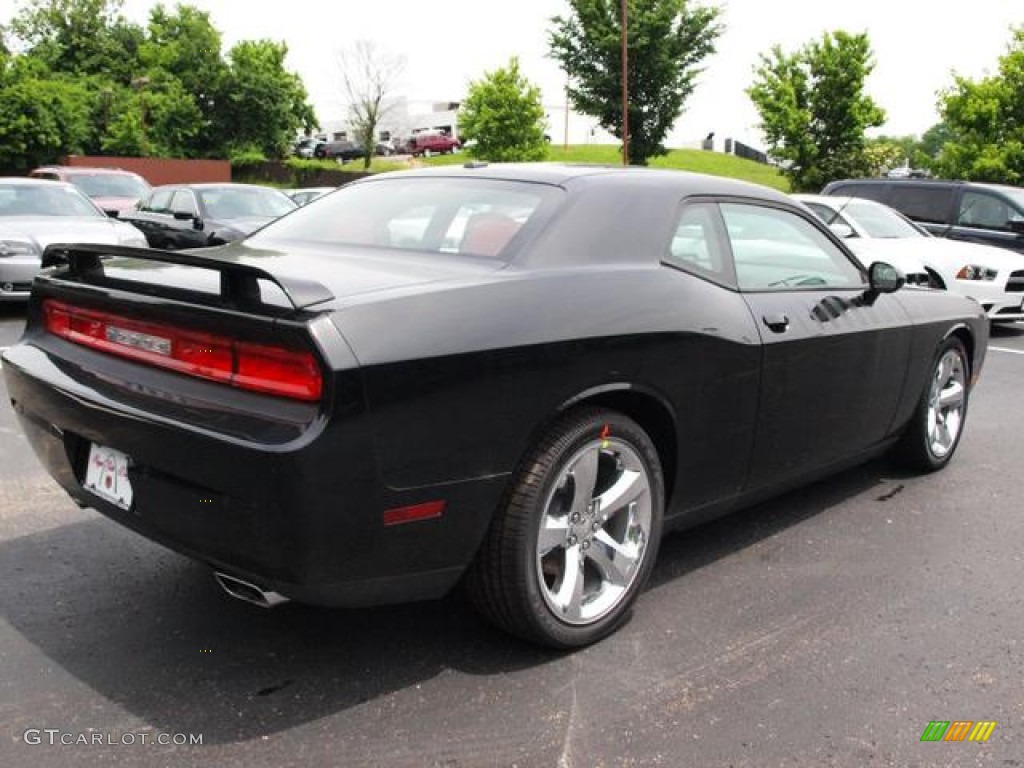 2013 Challenger R/T Plus - Pitch Black / Radar Red/Dark Slate Gray photo #3