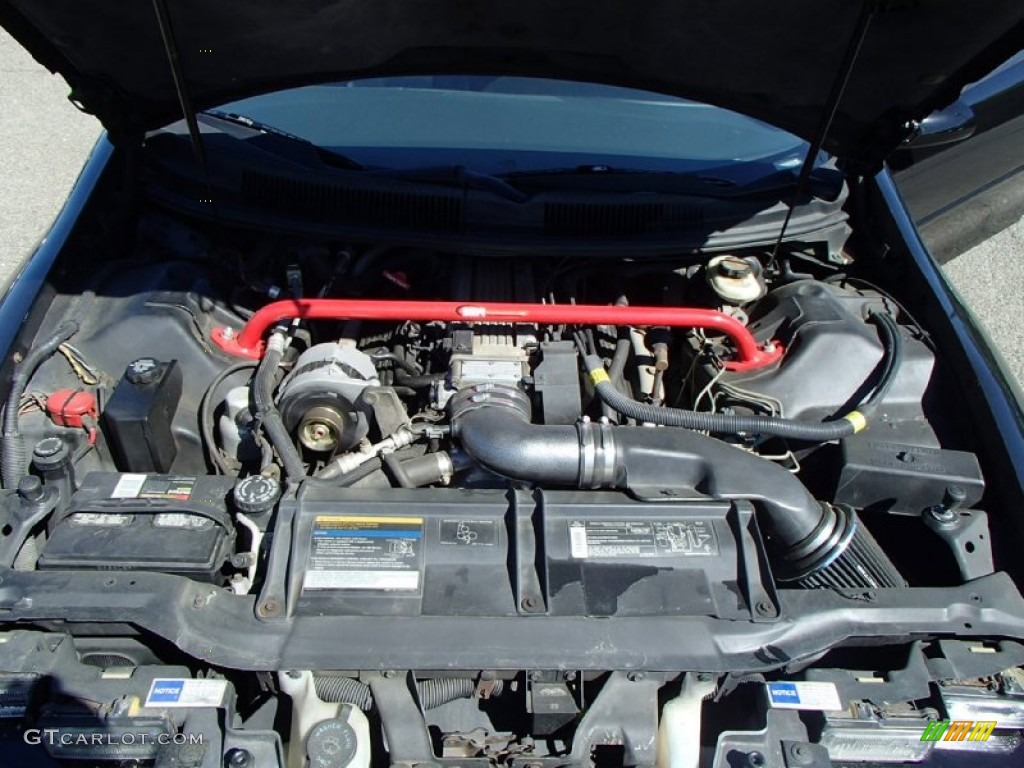 1993 Chevrolet Camaro Z28 Coupe 5.7 Liter OHV 16-Valve V8 Engine Photo #81910759