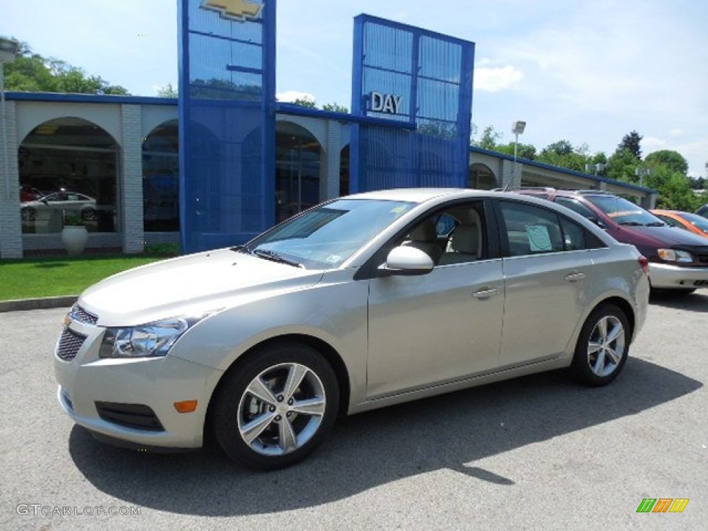 2013 Cruze LT - Champagne Silver Metallic / Cocoa/Light Neutral photo #1