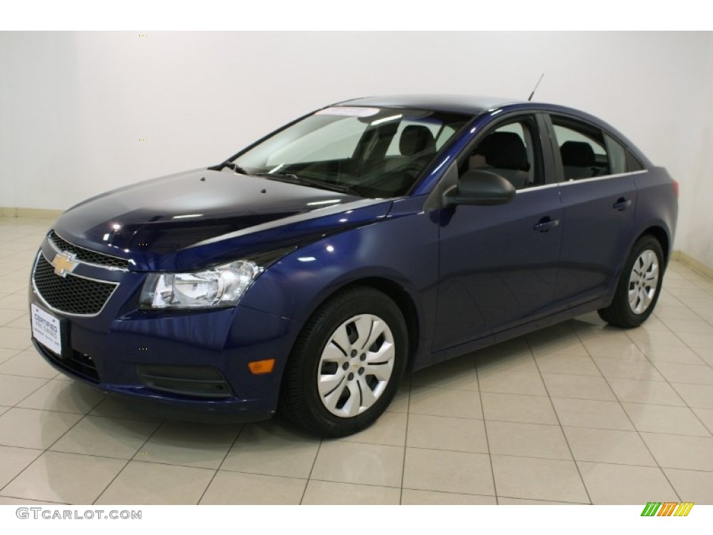 2012 Cruze LS - Blue Topaz Metallic / Jet Black/Medium Titanium photo #3