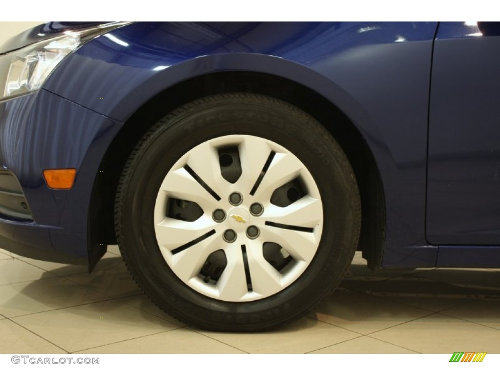 2012 Cruze LS - Blue Topaz Metallic / Jet Black/Medium Titanium photo #16
