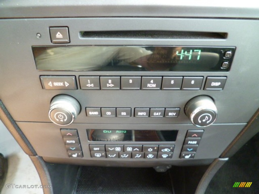 2008 Buick LaCrosse CXL Controls Photo #81916824