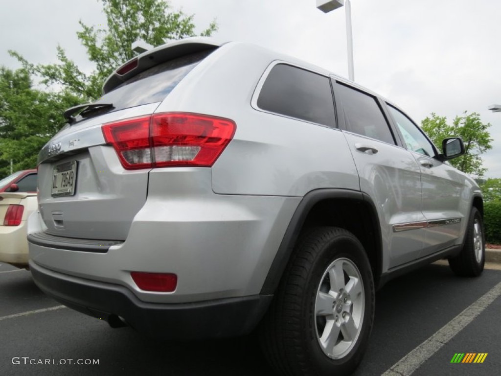 2013 Grand Cherokee Laredo - Bright Silver Metallic / Black photo #3