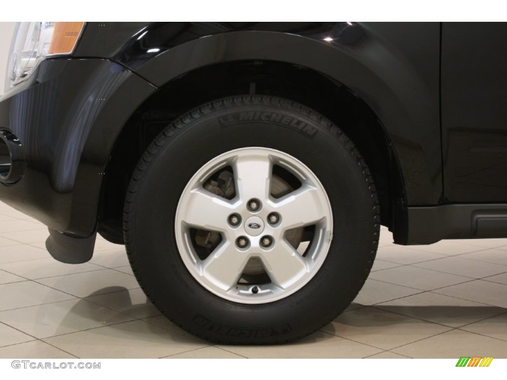 2010 Ford Escape XLT Wheel Photos