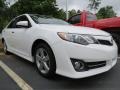 Super White - Camry SE Photo No. 4