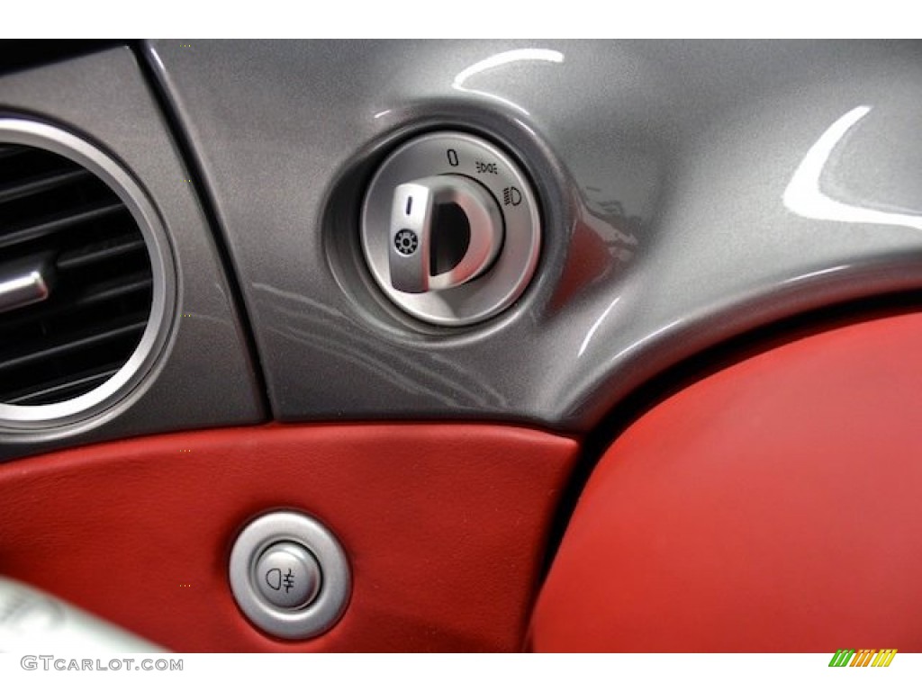 2000 BMW Z8 Roadster Controls Photo #81921490