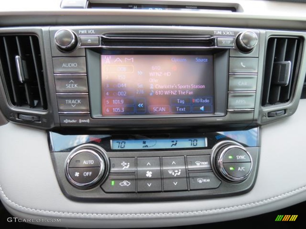 2013 Toyota RAV4 XLE AWD Controls Photo #81922825