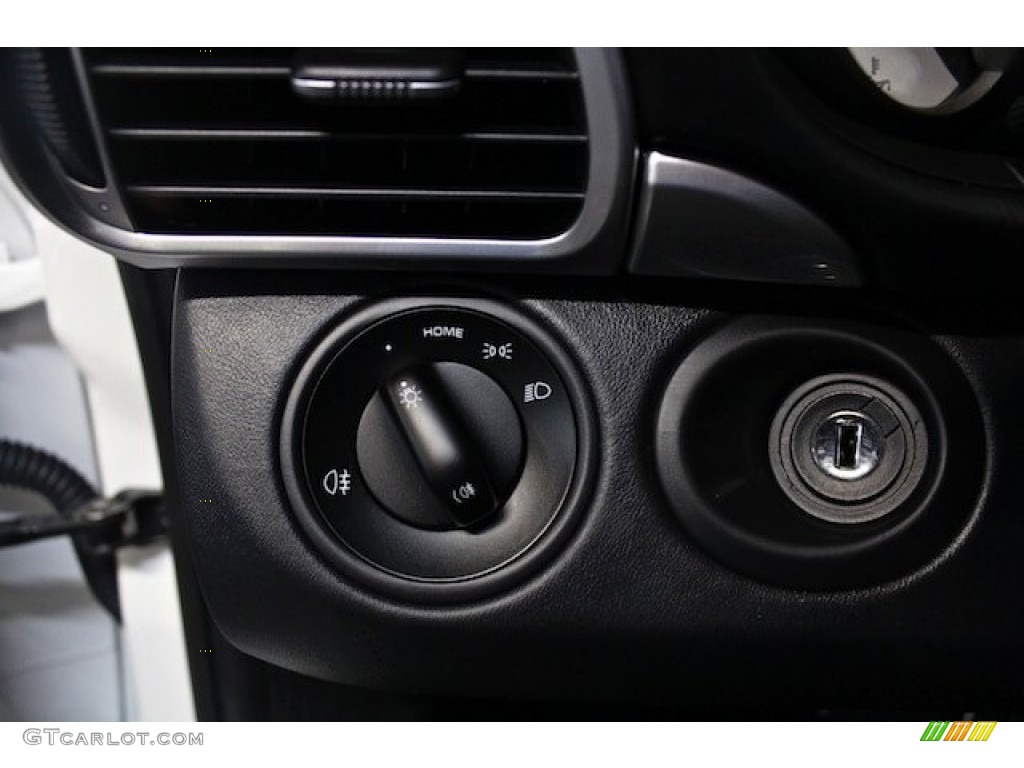 2012 Porsche 911 Turbo Coupe Controls Photo #81923203