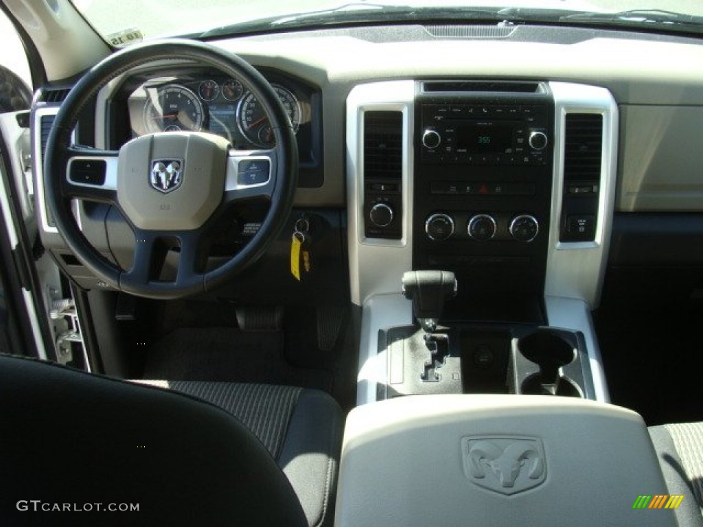 2010 Ram 1500 Big Horn Crew Cab 4x4 - Stone White / Dark Slate/Medium Graystone photo #11