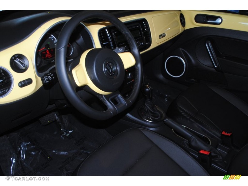 2013 Beetle 2.5L - Yellow Rush / Titan Black photo #14