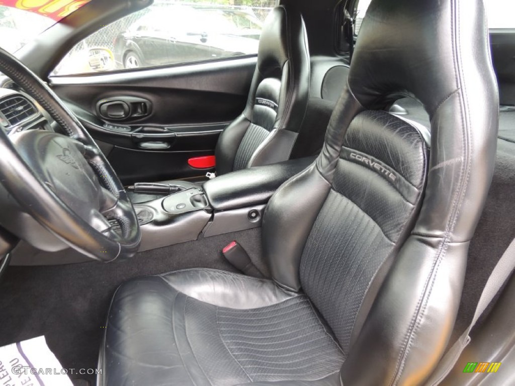 2001 Chevrolet Corvette Coupe Front Seat Photo #81929491