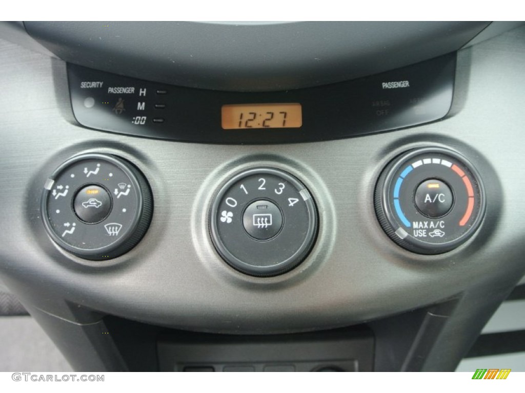 2010 Toyota RAV4 I4 Controls Photo #81930476