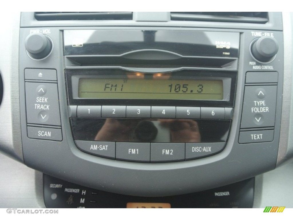 2010 Toyota RAV4 I4 Audio System Photos