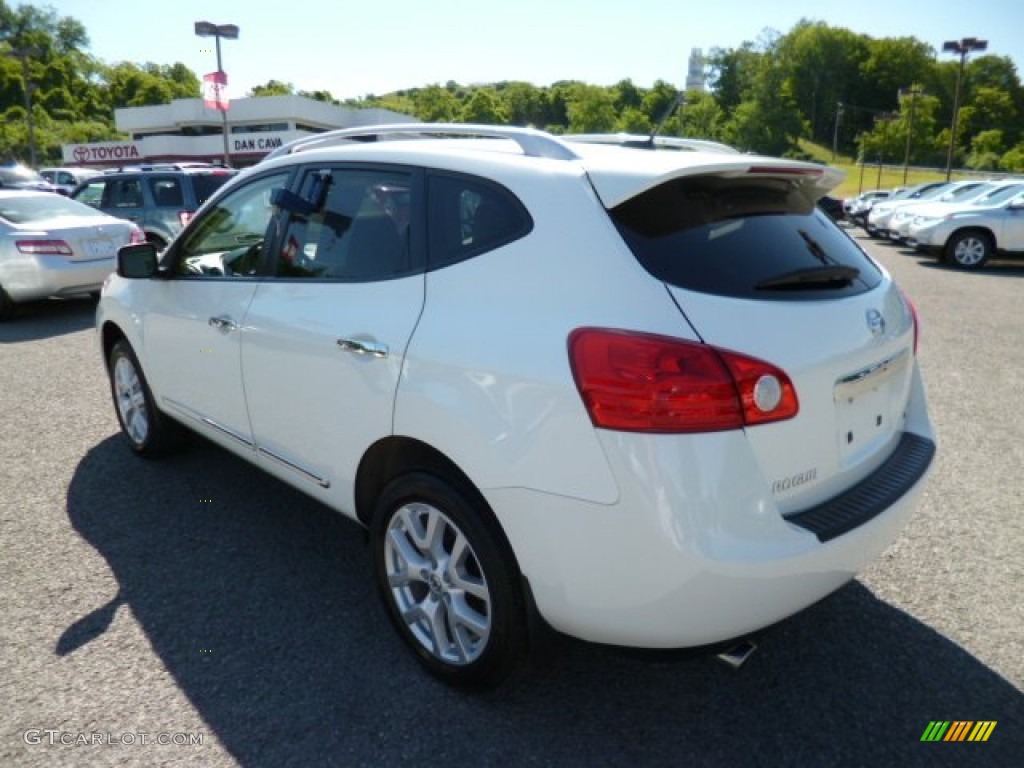 2011 Rogue SL AWD - Pearl White / Gray photo #3