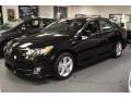 Attitude Black Metallic - Camry SE Photo No. 3