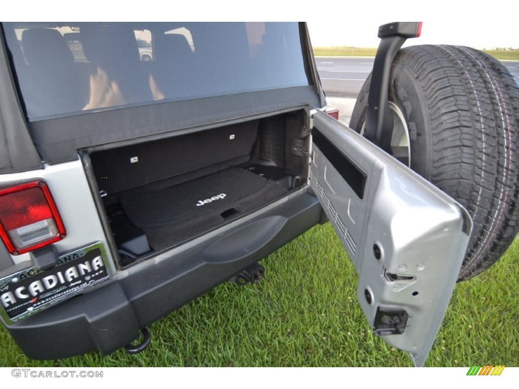 2011 Wrangler Sport S 4x4 - Bright Silver Metallic / Black photo #16