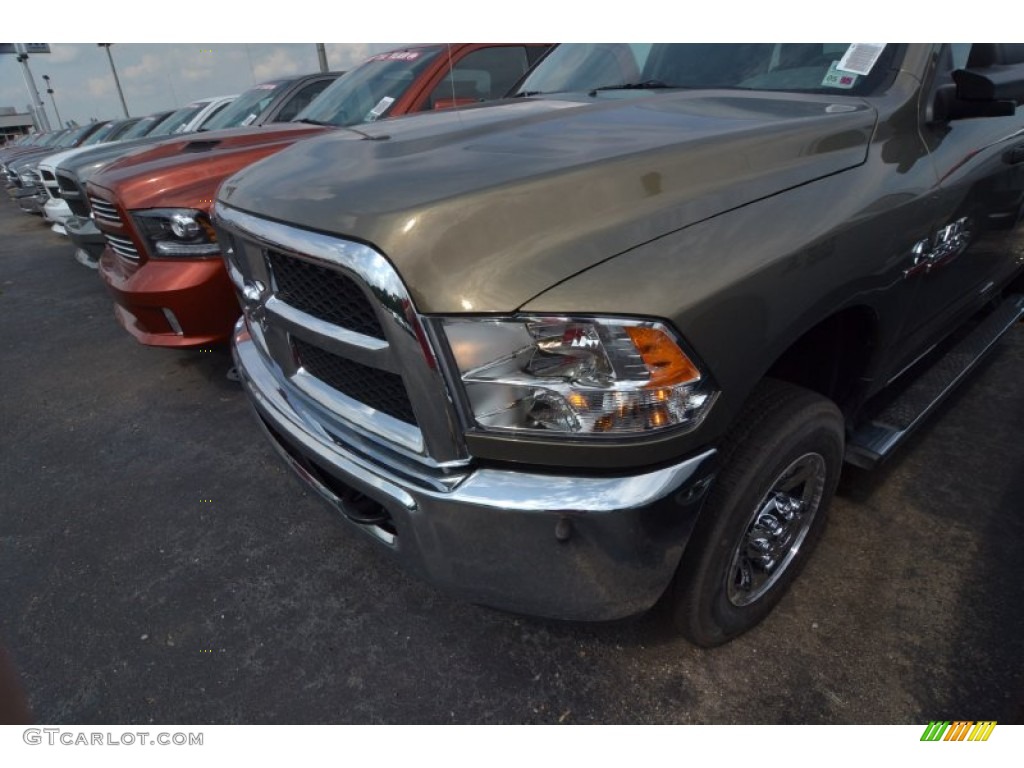 2013 2500 Tradesman Crew Cab 4x4 - Prairie Pearl / Black/Diesel Gray photo #4